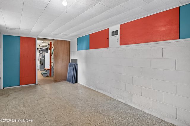 1500 Herr Ln, Louisville, KY 40222