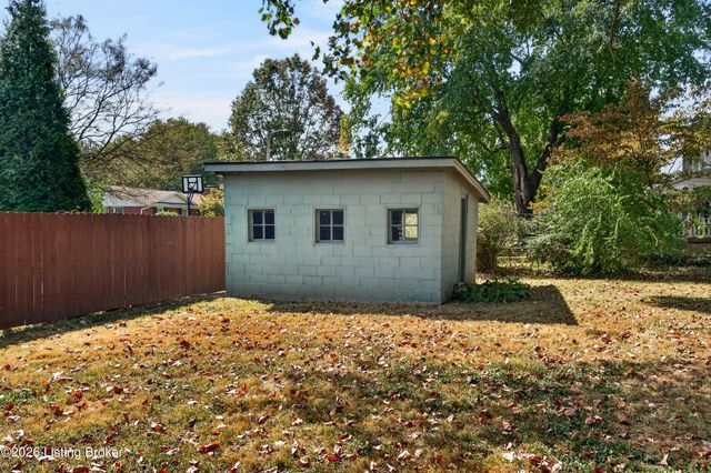 1500 Herr Ln, Louisville, KY 40222