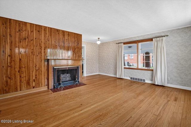 1500 Herr Ln, Louisville, KY 40222