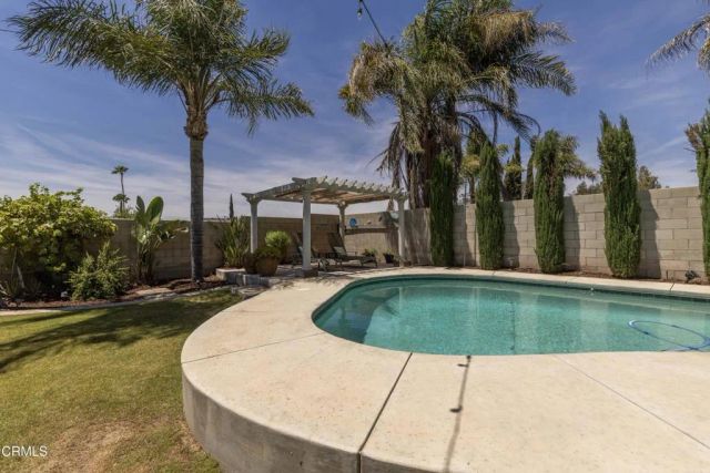 13510 Hinault Drive, Bakersfield, CA 93314