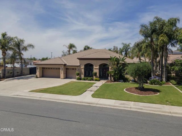 13510 Hinault Drive, Bakersfield, CA 93314