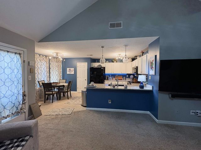 6961 COUNTRY WALK DR, Cordova, TN 38018