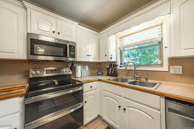 32 Orchid Lane, Cabot, AR 72023