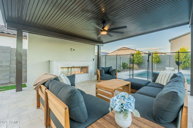 13182 W CRESTVALE Drive, Peoria, AZ 85383