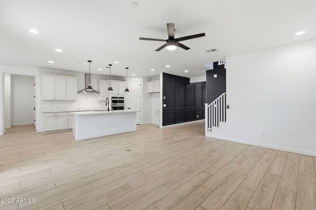 13182 W CRESTVALE Drive, Peoria, AZ 85383