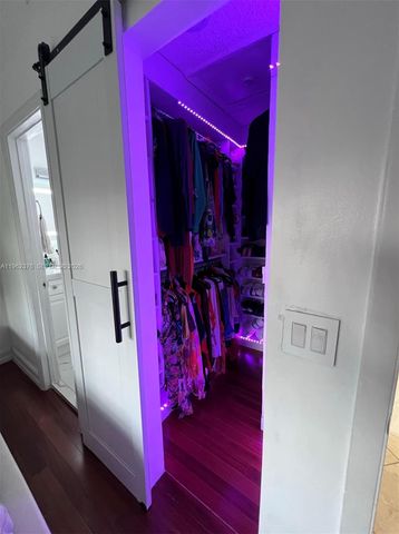 6012 NW 172nd Terr Cir, Hialeah, FL 33015