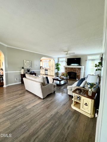 640 Tart Town Road, Dunn, NC 28334