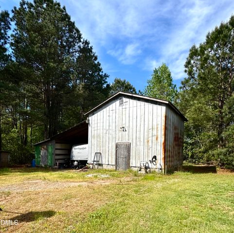640 Tart Town Road, Dunn, NC 28334