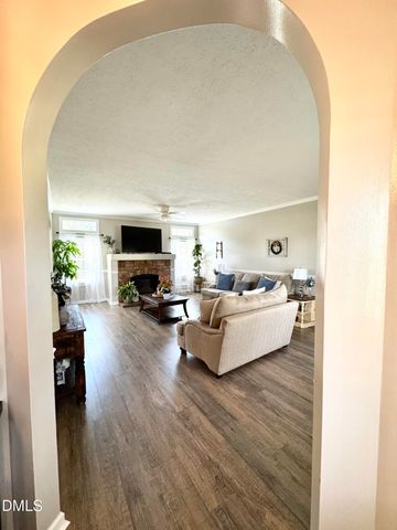 640 Tart Town Road, Dunn, NC 28334
