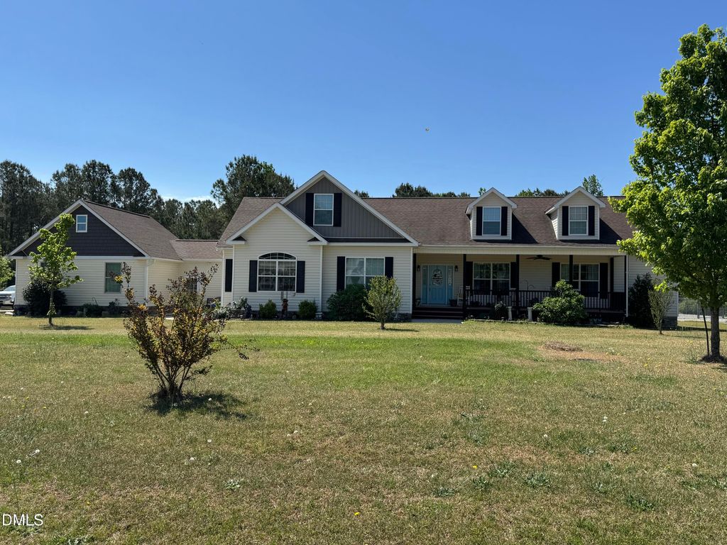 640 Tart Town Road, Dunn, NC 28334