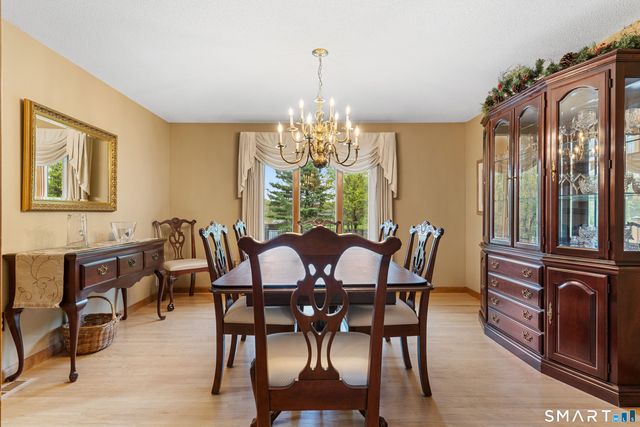 66 Rivergate Lane, Berlin, CT 06023