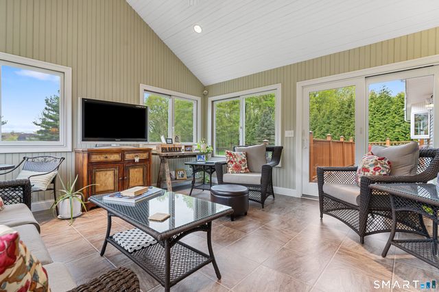 66 Rivergate Lane, Berlin, CT 06023
