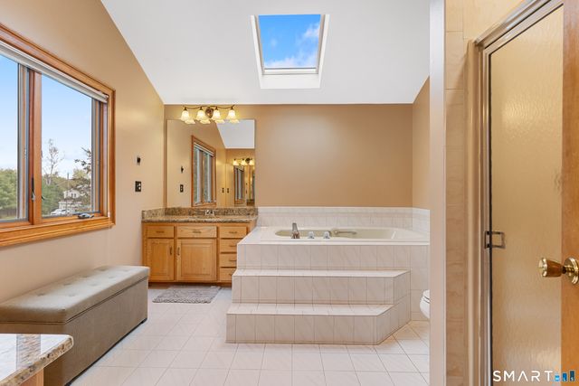 66 Rivergate Lane, Berlin, CT 06023