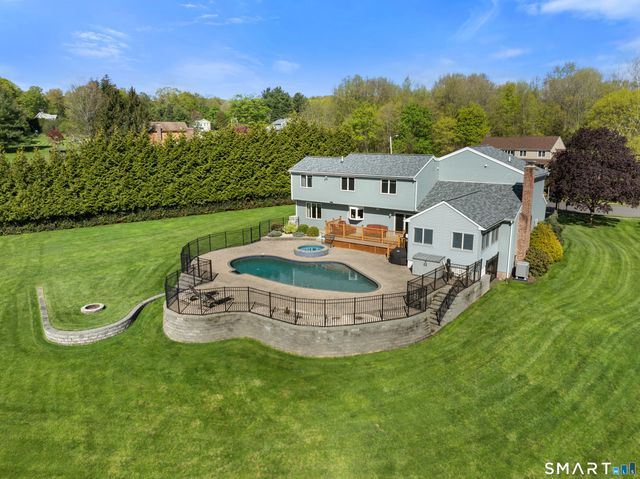 66 Rivergate Lane, Berlin, CT 06023