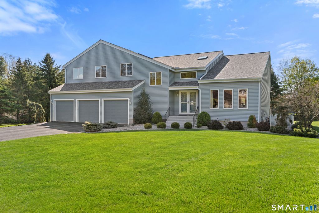 66 Rivergate Lane, Berlin, CT 06023