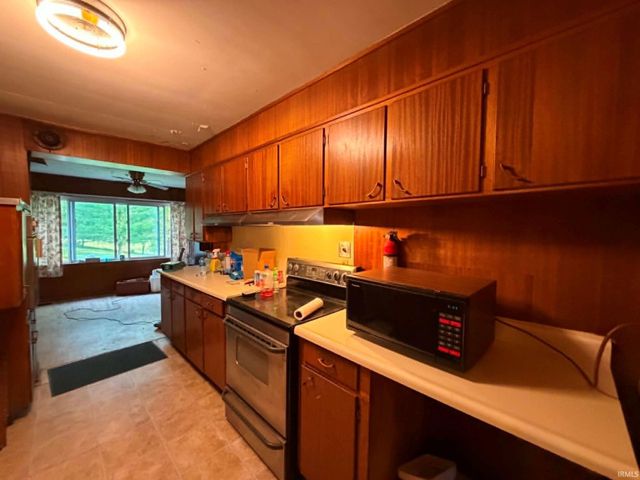 785 W Main Street, Bloomfield, IN 47424