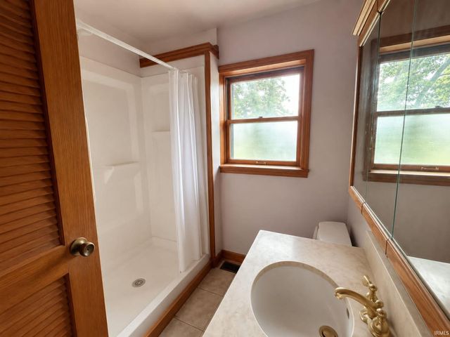 785 W Main Street, Bloomfield, IN 47424