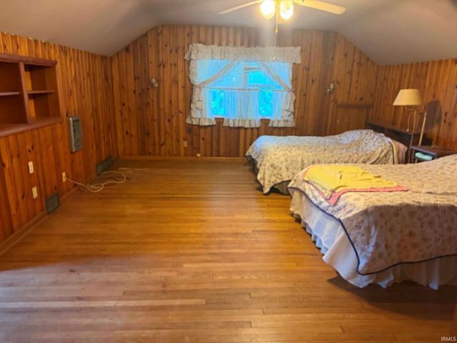 785 W Main Street, Bloomfield, IN 47424