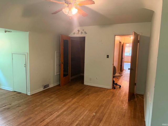 785 W Main Street, Bloomfield, IN 47424