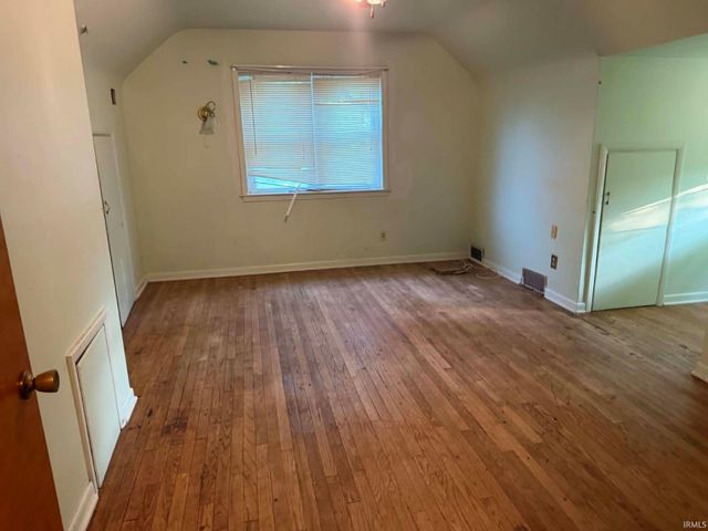 785 W Main Street, Bloomfield, IN 47424