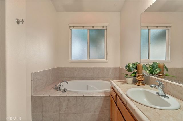 1025 Raven Lane, Chico, CA 95926