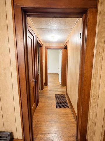 606 W 4th Street, Holden, MO 64040