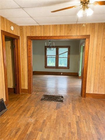 606 W 4th Street, Holden, MO 64040