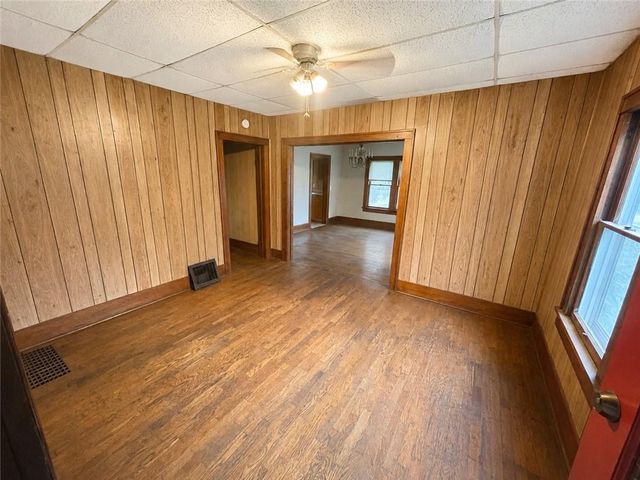 606 W 4th Street, Holden, MO 64040