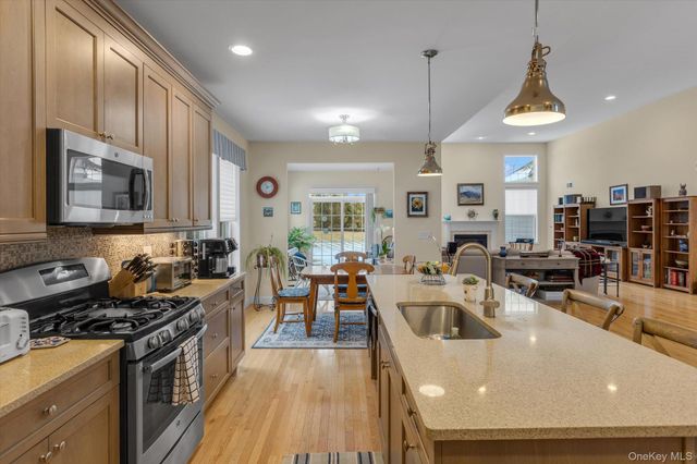 390 Stonecrop Road, Aquebogue, NY 11931