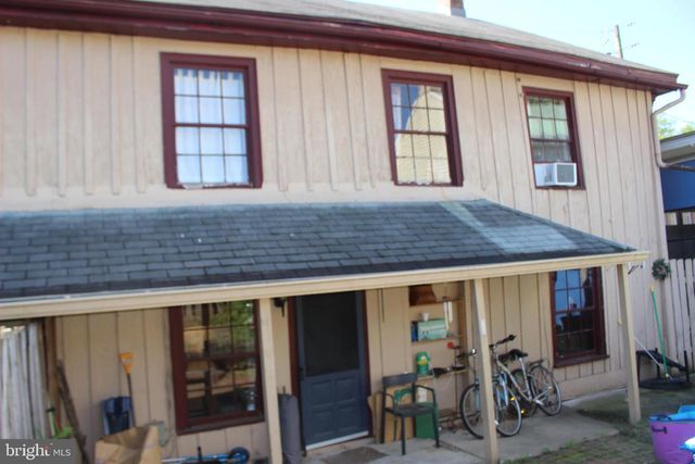110-114 E MARKET ST, Marietta, PA 17547