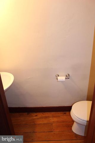 110-114 E MARKET ST, Marietta, PA 17547