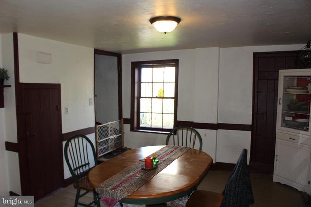 110-114 E MARKET ST, Marietta, PA 17547