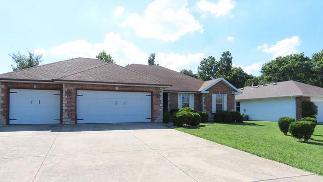 3877 S Cottage Avenue, Springfield, MO 65807