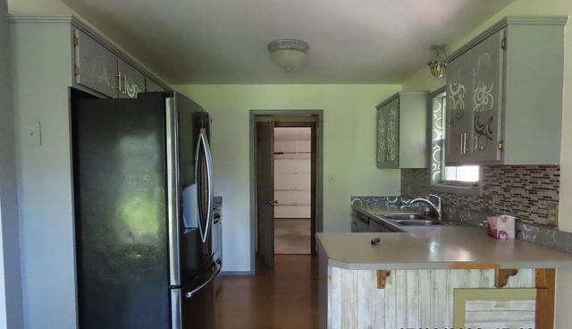 3877 S Cottage Avenue, Springfield, MO 65807