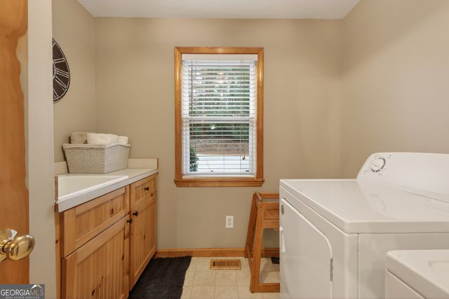 697 Zeppelin Strasse, Helen, GA 30545