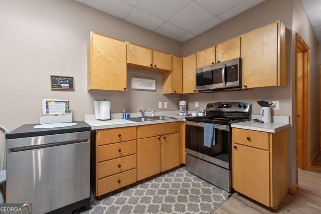 697 Zeppelin Strasse, Helen, GA 30545