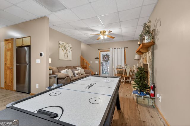 697 Zeppelin Strasse, Helen, GA 30545