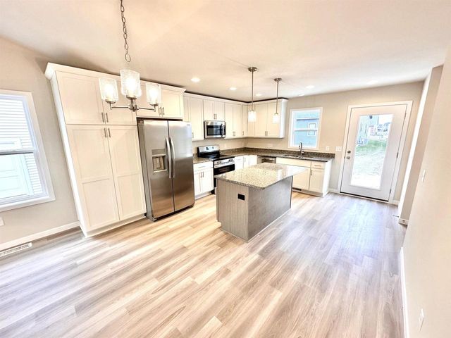 309 Orchid Avenue, Stoughton, WI 53589