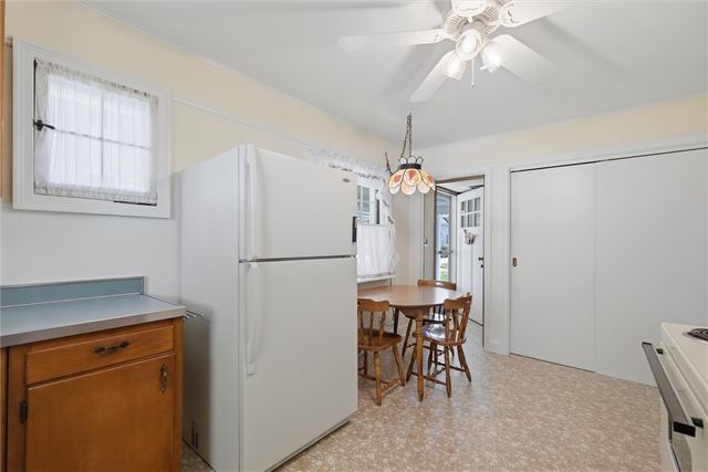 221 E Edgewood Avenue, New Castle, PA 16105