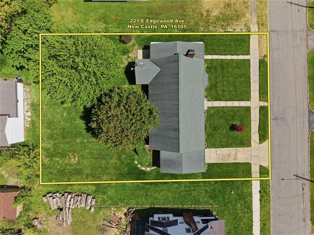 221 E Edgewood Avenue, New Castle, PA 16105