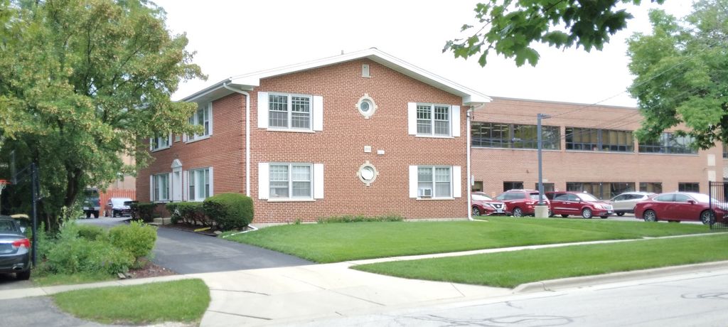211 N Bothwell Street 1B, Palatine, IL 60067
