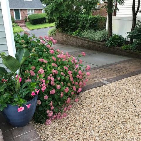 28 Jane Street, Roslyn Heights, NY 11577