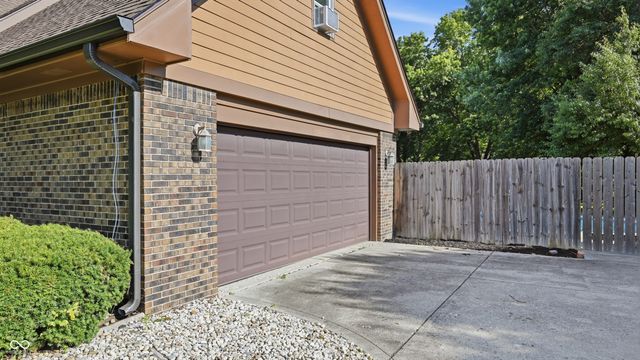 7608 W Mockingbird Court, Fairland, IN 46126