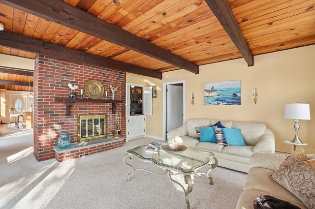 6 Jessie Lane, Berkley, MA 02779