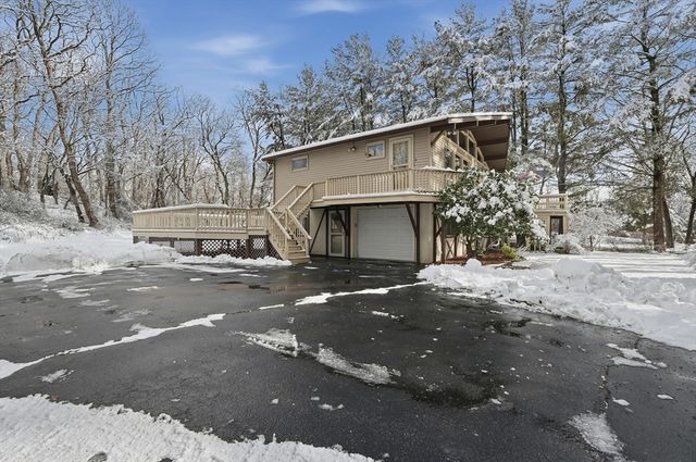 6 Jessie Lane, Berkley, MA 02779