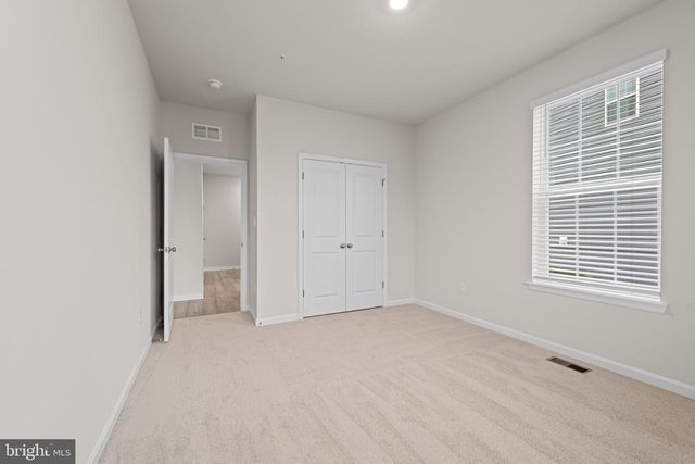 8120 CYPRESS POINT DR, Rosedale, MD 21237