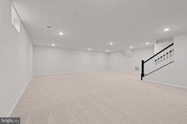 8120 CYPRESS POINT DR, Rosedale, MD 21237