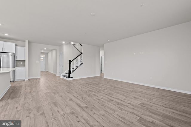 8120 CYPRESS POINT DR, Rosedale, MD 21237