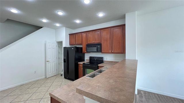 5215 PARADISE CAY CIRCLE, Kissimmee, FL 34746