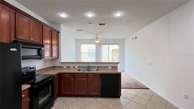 5215 PARADISE CAY CIRCLE, Kissimmee, FL 34746